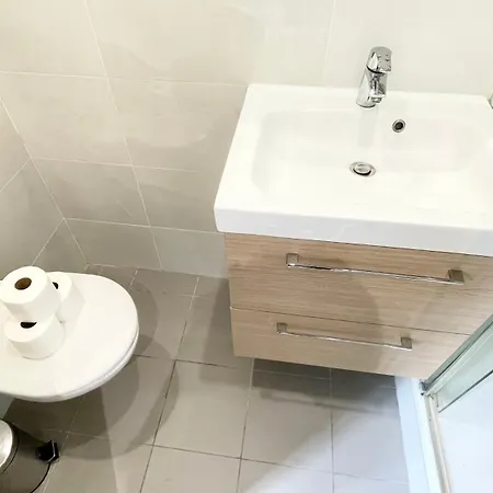 Appartement Charmant Cozy Pour 4 A *